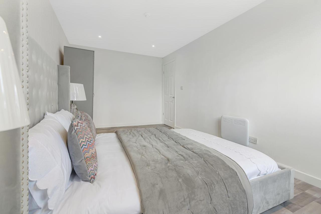 Suites By Rehoboth - Overcomers- Deptford Londýn Exteriér fotografie